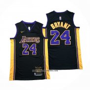 Camiseta Los Angeles Lakers Kobe Bryant #24 Retirement 2017-2018 Negro