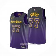 Camiseta Los Angeles Lakers Luka Doncic NO 77 Ciudad 2024-25 Violeta