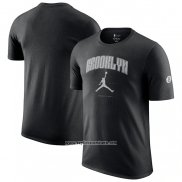 Camiseta Manga Corta Brooklyn Nets Essential Ciudad Negro
