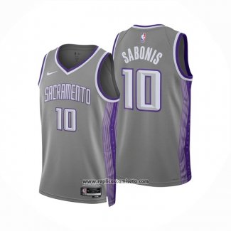 Camiseta Sacramento Kings Domantas Sabonis #10 Ciudad 2022-23 Gris