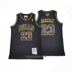Camiseta Chicago Bulls Michael Jordan #23 Mitchell & Ness 1997-98 Oro Negro
