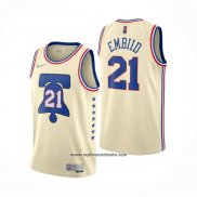 Camiseta Philadelphia 76ers Joel Embiid #21 Earned 2020-21 Crema