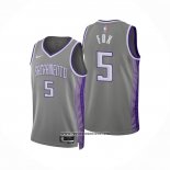 Camiseta Sacramento Kings De'Aaron Fox #5 Ciudad 2022-23 Gris