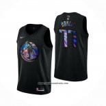 Camiseta Dallas Mavericks Luka Doncic #77 Iridescent Logo Negro