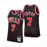 Camiseta Chicago Bulls Toni Kukoc #7 Mitchell & Ness 1995-96 Negro