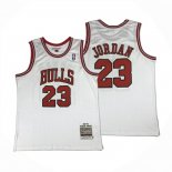 Camiseta Chicago Bulls Michael Jordan NO 23 Autentico 1997-98 Blanco