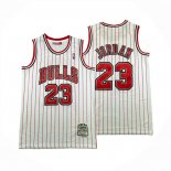 Camiseta Chicago Bulls Michael Jordan NO 23 Reload Mitchell & Ness 1997-98 Blanco