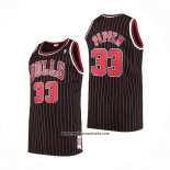 Camiseta Chicago Bulls Scottie Pippen #33 Mitchell & Ness 1996-97 Negro