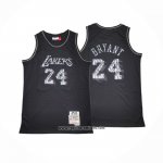 Camiseta Los Angeles Lakers Kobe Bryant #24 Swingman Mitchell & Ness 1996-97 Negro