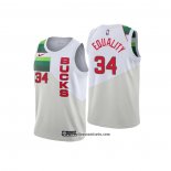 Camiseta Milwaukee Bucks Giannis Antetokounmpo #34 Earned Blanco