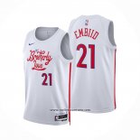 Camiseta Philadelphia 76ers Joel Embiid #21 Ciudad 2022-23 Blanco