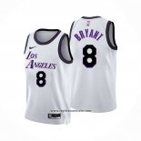 Camiseta Los Angeles Lakers Kobe Bryant #8 Ciudad 2022-23 Blanco