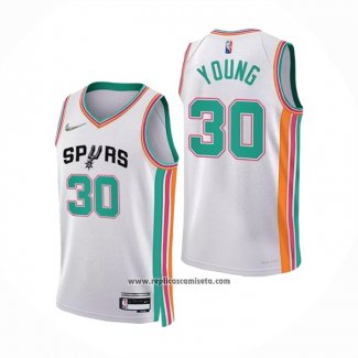 Camiseta San Antonio Spurs Thaddeus Young #30 Ciudad 2021-22 Blanco