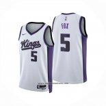 Camiseta Sacramento Kings DeAaron Fox NO 5 Association 2024-25 Blanco