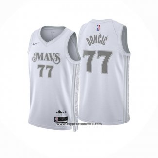 Camiseta Dallas Mavericks Luka Doncic #7 Ciudad 2024-25 Blanco