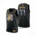 Camiseta Golden Edition Dallas Mavericks Luka Doncic #77 2021-22 Negro