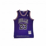 Camiseta Chicago Bulls Michael Jordan NO 23 Mitchell & Ness 1997-98 Violeta