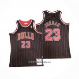 Camiseta Chicago Bulls Michael Jordan #23 Mitchell & Ness Negro